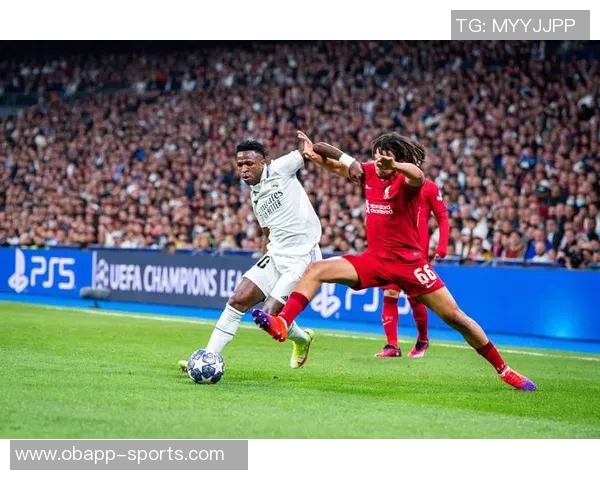 阿诺德防守失误引发解说群嘲如同电梯口礼让对手轻松破门