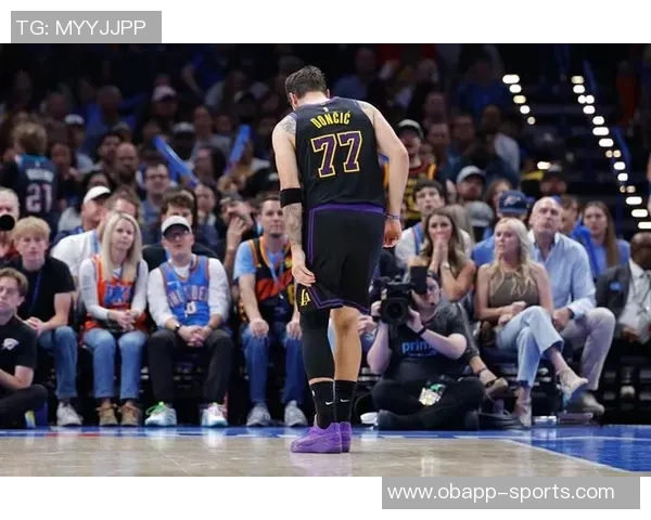 东契奇谈里夫斯受伤情况表示愿意提供支持并强调恢复的重要性