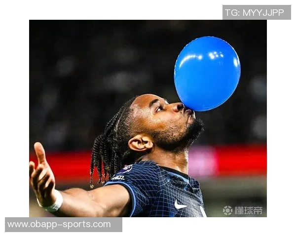 恩昆库幽默回应气球数量问题强调团队庆祝的重要性